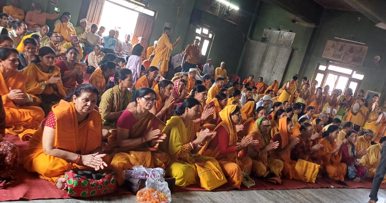 गांव-गांव पहुंची गायत्री ज्योति यात्रा, हल्दूचौड़ में समर्पित सेवकों को मिला गौरव
