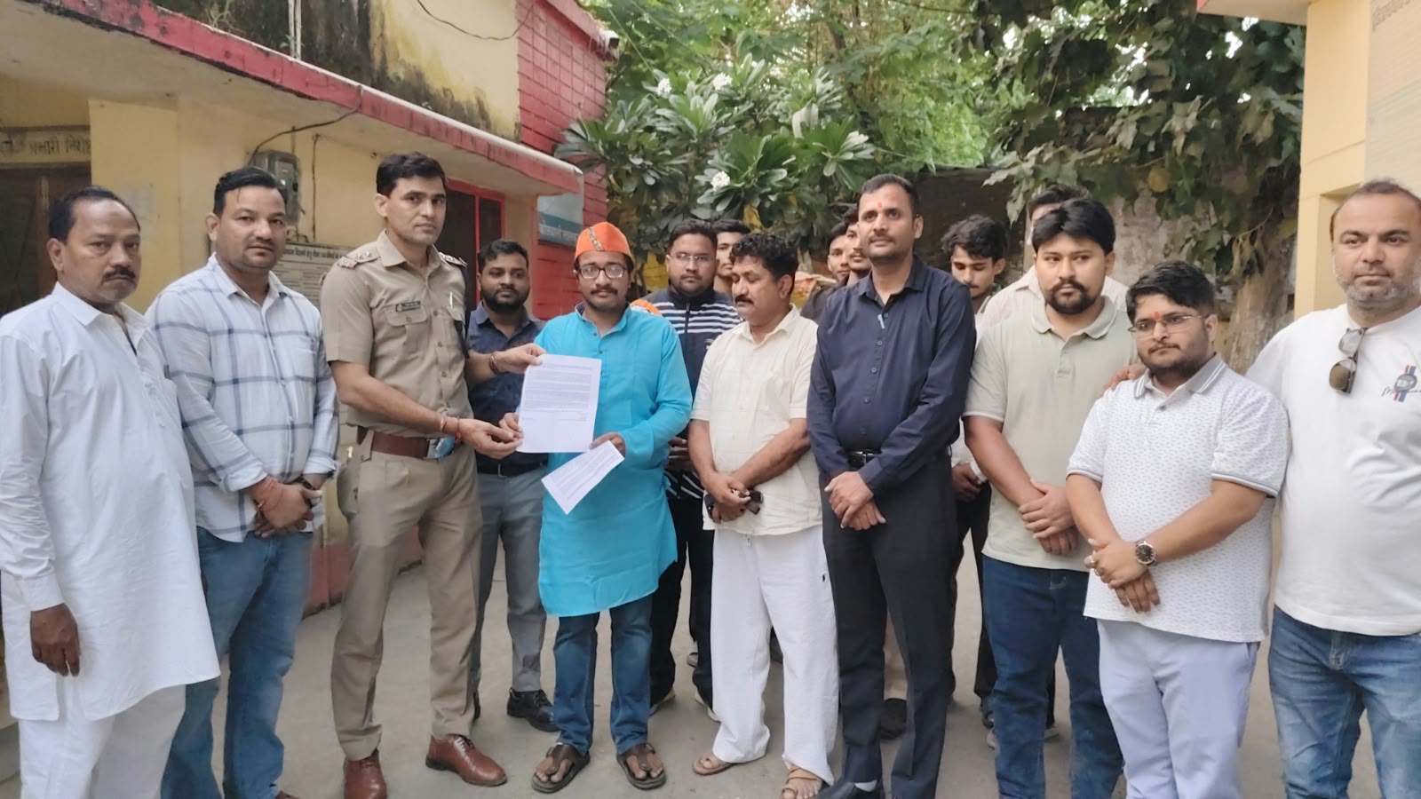 अवैध ओवरलोडिंग पर आवाज उठाने वाले कार्यकर्ता को जान से मारने की धमकी